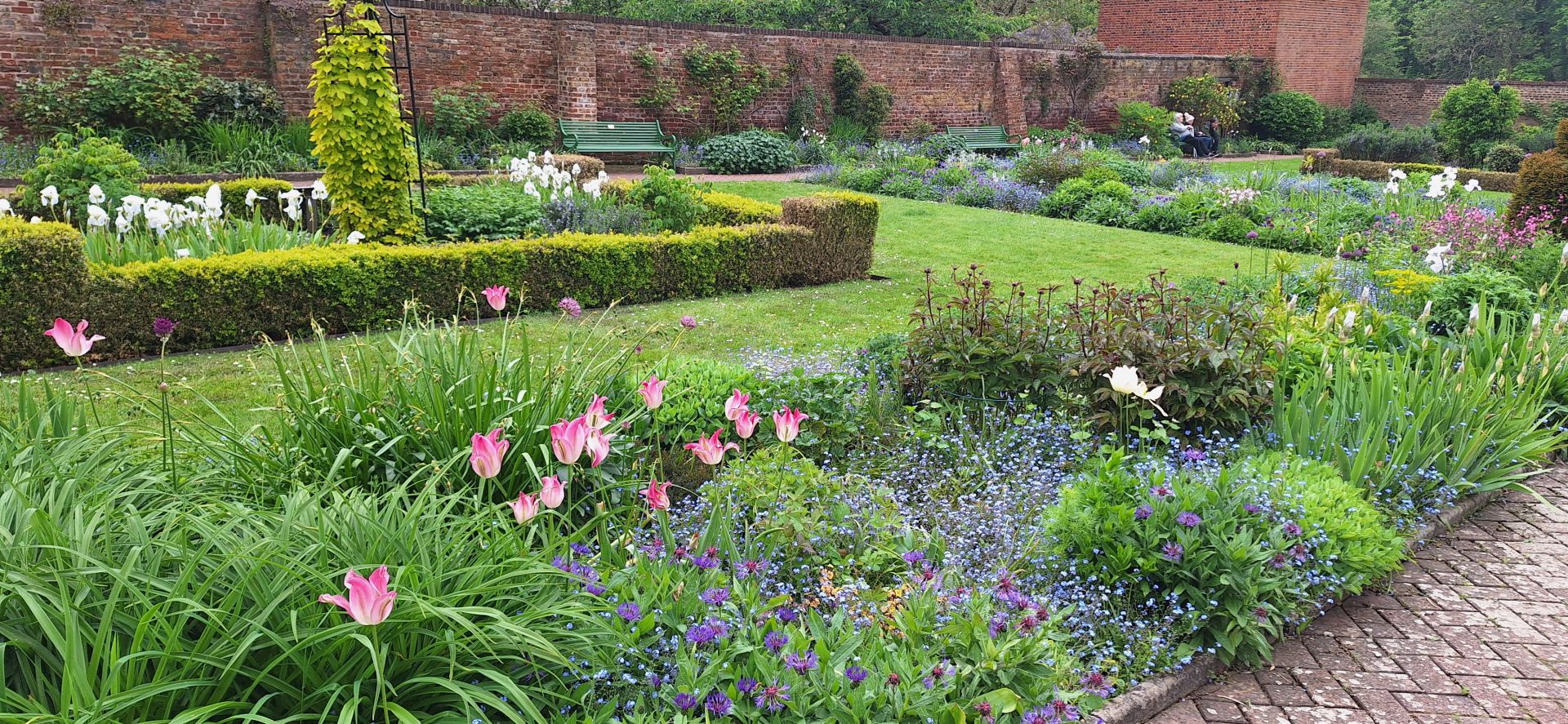Eastcote House walled garden